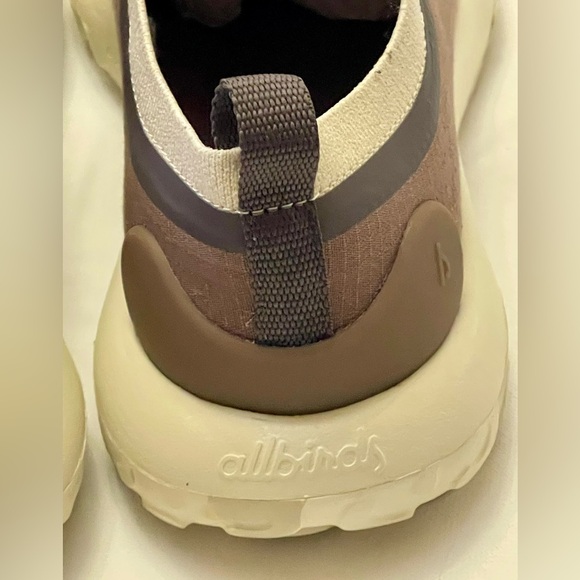 LIKE NEW ALLBIRDS WOMENS TRAILRUNNER ALL CONDITION TRACTION SIZE 9.5 WORN ONCE - Picture 13 of 13